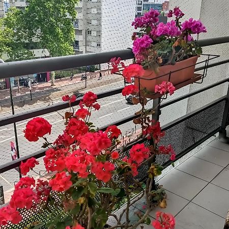 Levallois-Perret -Porte De Paris Exterior foto